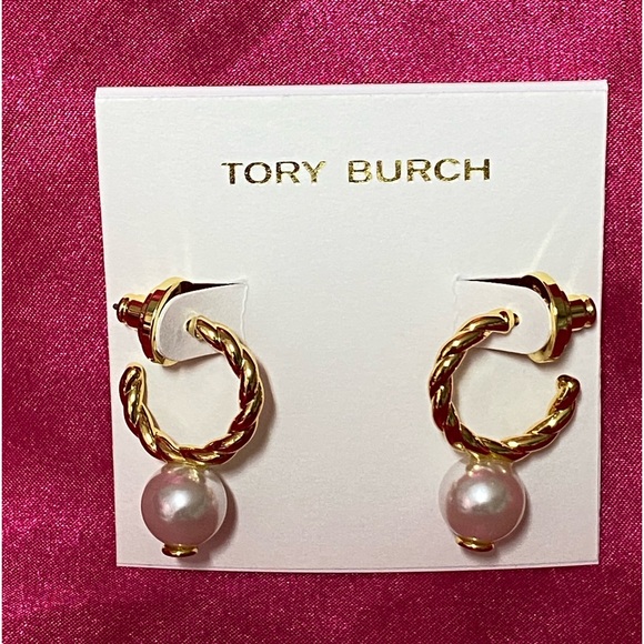 Tory Burch Jewelry - Tory Burch airings  color gold pearls  new